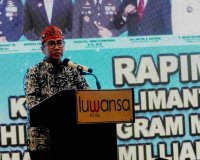 Plt. Sekda Prov. Kalteng Leonard S. Ampung Buka Rapimprov Kadin Kalteng