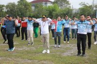 Memperingati HUT ke-54 KORPRI, Gubernur Kalteng Agustiar Sabran Buka Kegiatan Jalan Sehat dan Senam Bersama