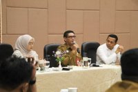Asisten Perekonomian Setda Kalteng Anang Dirjo Buka FGD Optimalisasi DBH